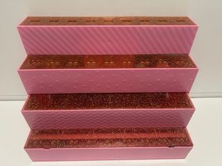 Casa/Expositor Muñecas LOL