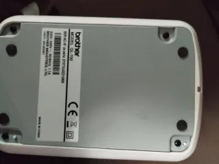 Impresora de etiquetas Brother QL-700