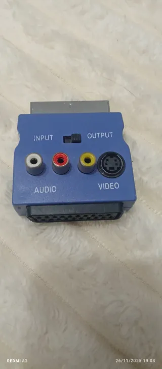 Adaptador SCART a RCA con S-Video