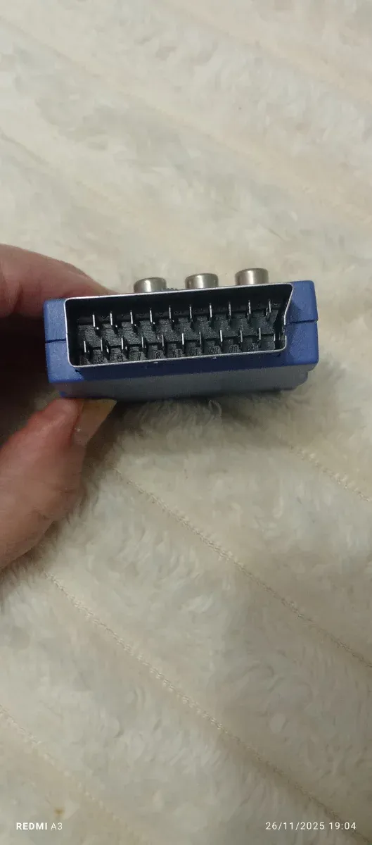 Adaptador SCART a RCA con S-Video