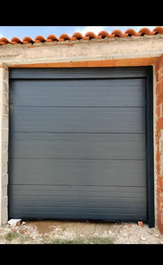 Instalación puerta de garaje.
