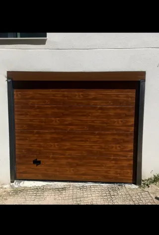 Instalación puerta de garaje.