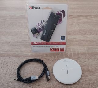 Cargador Wireless Wimitech + Mini Hub USB 4 puerto