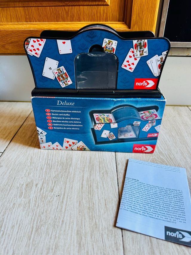 NUOVO! Mescolatore di carte automatico da estrenare