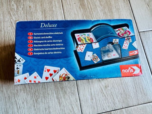 NUOVO! Mescolatore di carte automatico da estrenare