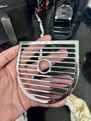 Cafetera Nespresso + Espumador de leche