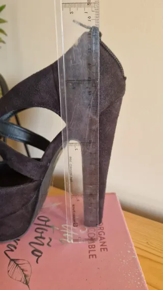 Tacones negros plataforma