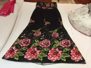 Vestido largo fiesta negro con flores rosas