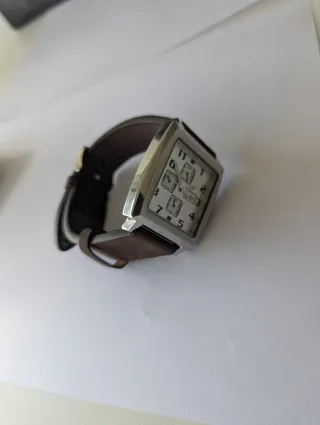 Reloj Pierre Lannier Multifunción Cuadrado