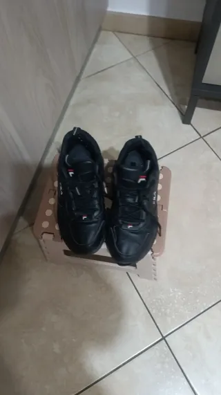 Scarpe da ginnastica Fila donna nere