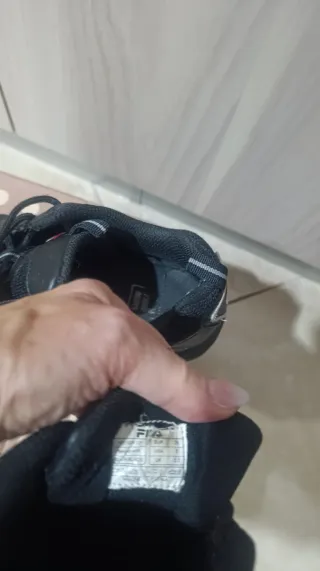 Scarpe da ginnastica Fila donna nere