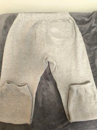 Pantalón chándal gris Milfshakes