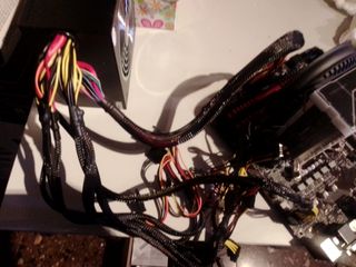 Fuente PC ATX 560W 80 Plus Bronce Gaming