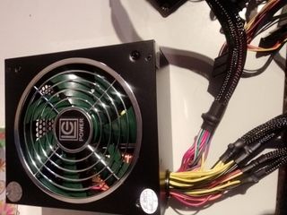 Fuente PC ATX 560W 80 Plus Bronce Gaming