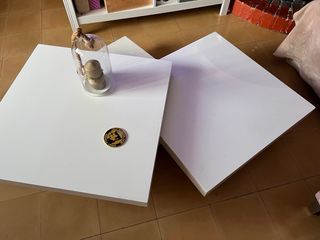 Mesa auxiliar moderna movible