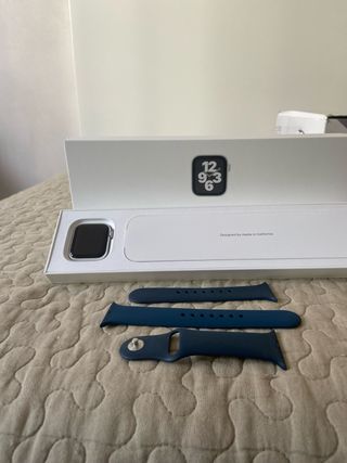 Apple Watch SE 40mm Argento con Cinturini