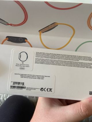 Apple Watch SE 40mm Argento con Cinturini