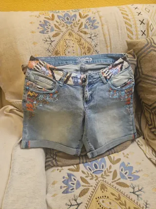 Shorts vaqueros mujer con bordados