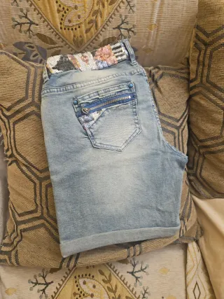 Shorts vaqueros mujer con bordados
