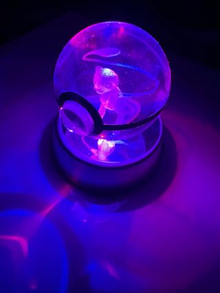 Bola de cristal Pokemon Mew