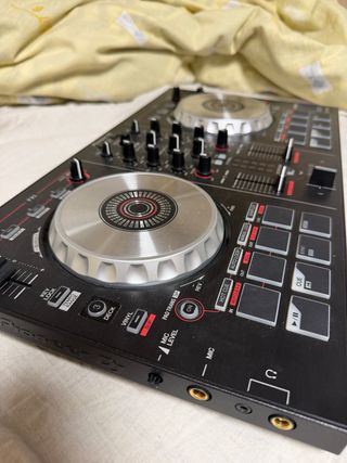 Mesa de mezclas Pioneer DDJ SB-2