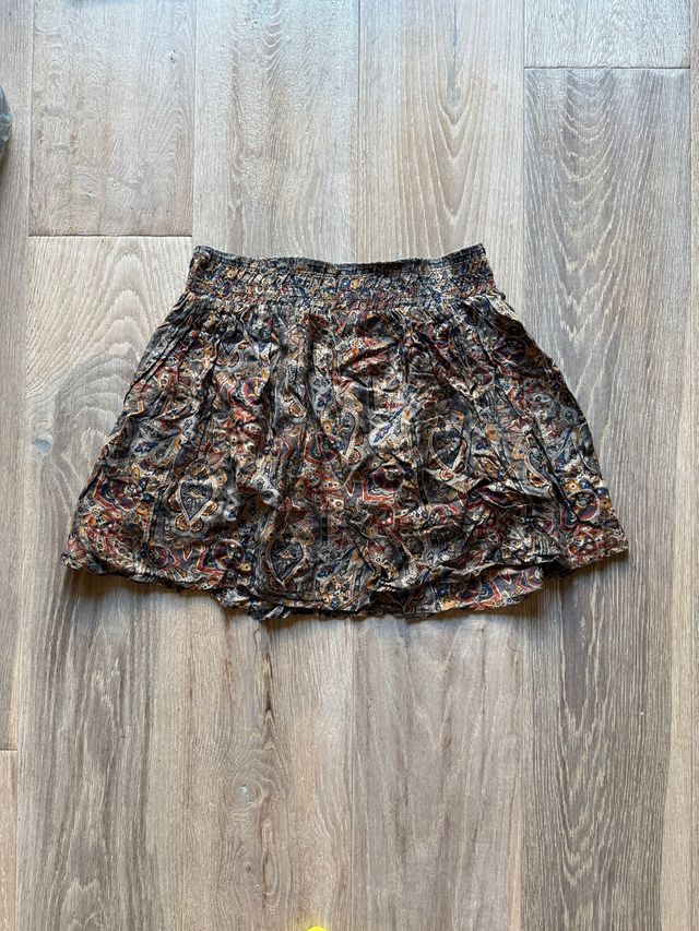 Falda de seda estampada system action M