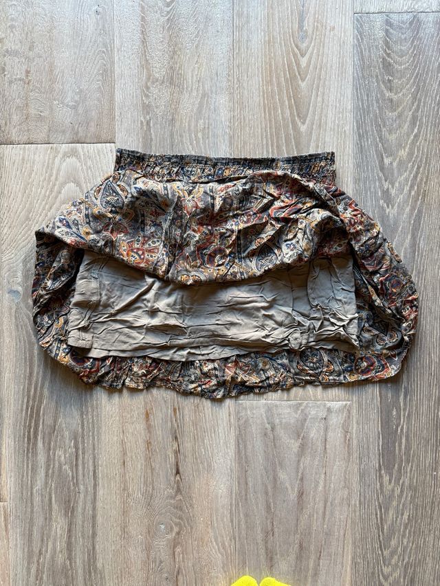 Falda de seda estampada system action M