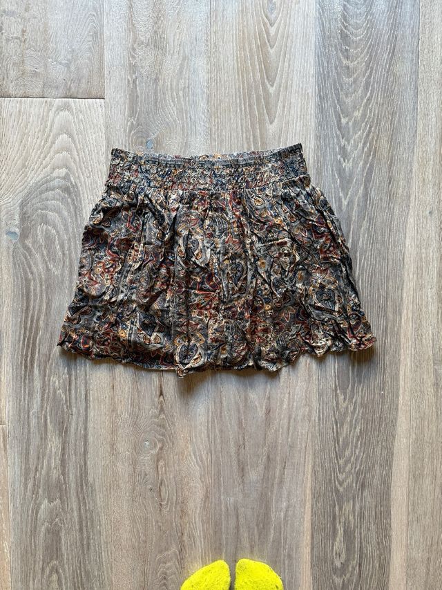 Falda de seda estampada system action M