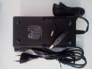 Fuente Alimentación Portátil 30V DC