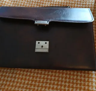 Neceser de piel vintage hombre