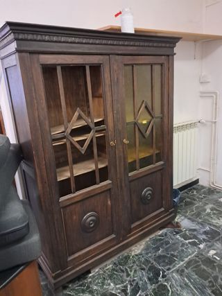 Gratis Mobiliario Ufficio: Armadio e Scrivanie