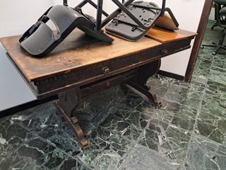 Gratis Mobiliario Ufficio: Armadio e Scrivanie