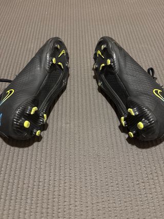 Botas de fútbol Nike niño T33