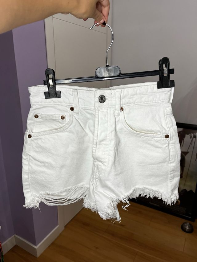 Shorts blancos Zara