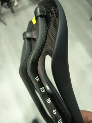 Sillín de carbono CBK SPEED 118 gr