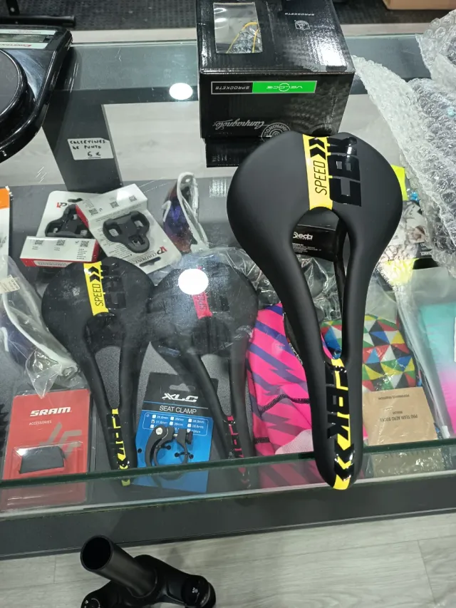 Sillín de carbono CBK SPEED 118 gr