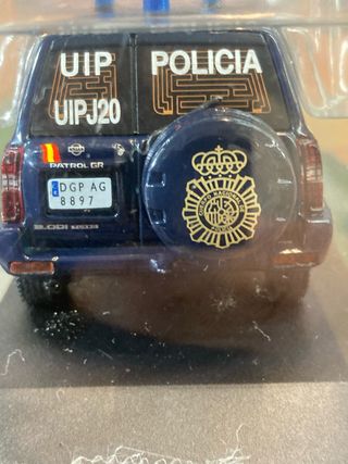 Nissan Patrol GR 1:43 Policía UIP