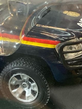 Nissan Patrol GR 1:43 Policía UIP