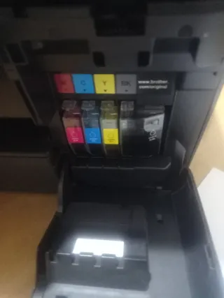 Impresora multifunción Brother
