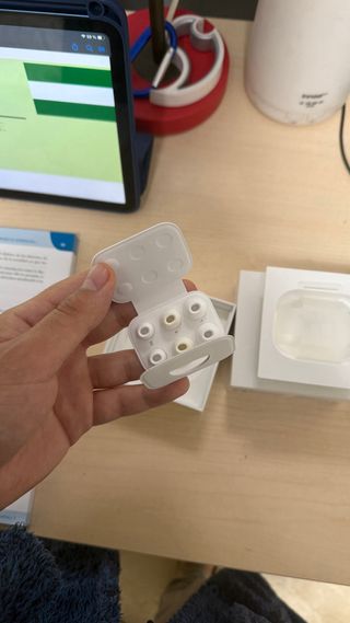 Estuche AirPods Pro 2 Lightning originales