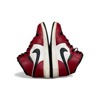 Jordan 1 Mid Chicago Toe