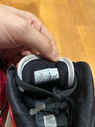 Jordan 1 Mid Chicago Toe