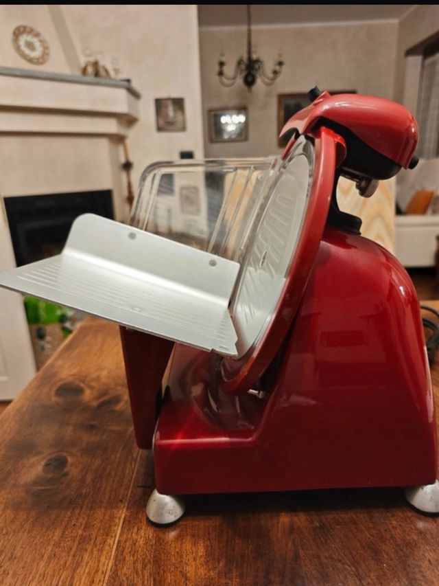 Affettatrice professionale rossa RGV