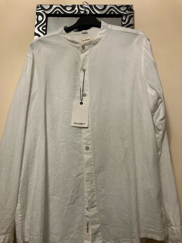 Camisa Pull&Bear cuello mao blanca