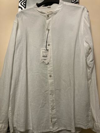 Camisa Pull&Bear cuello mao blanca