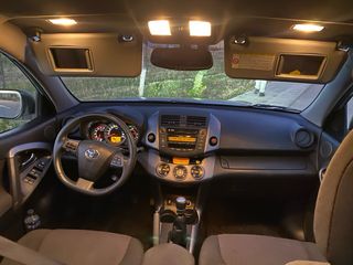 TOYOTA RAV 4 2.2 D-4D 4X4 MANUAL