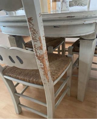 Mesa y 4 Sillas Comedor