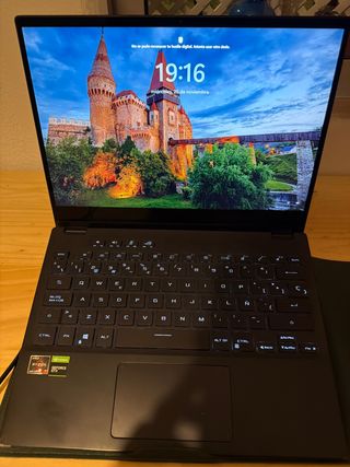 ASUS ROG Flow X13 GV301QH pc convertible tablet