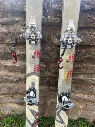 Esquís de travesia K2 backout 160cm