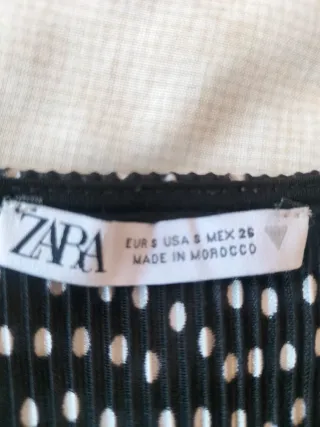 Blusa Zara lunares blancos manga larga